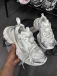 Женсие кроссовки  Balenciaga 3ХЛ белые Dirty white