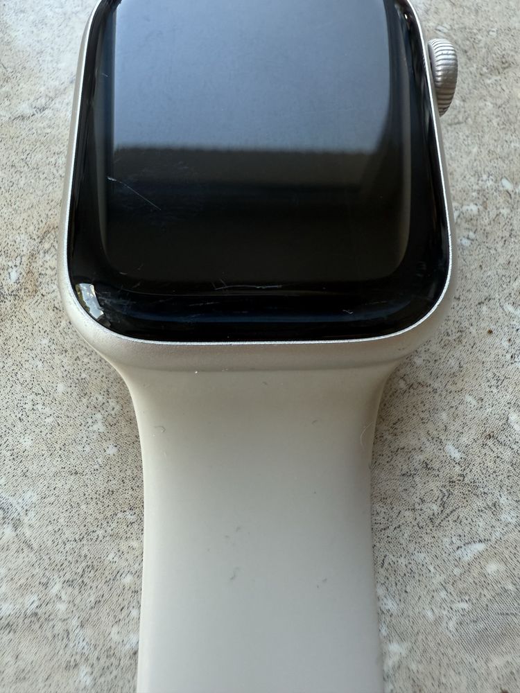 Smartwatch Apple Watch Seri8 GPS 41MM BEŻOWY + ŁADOWARKA