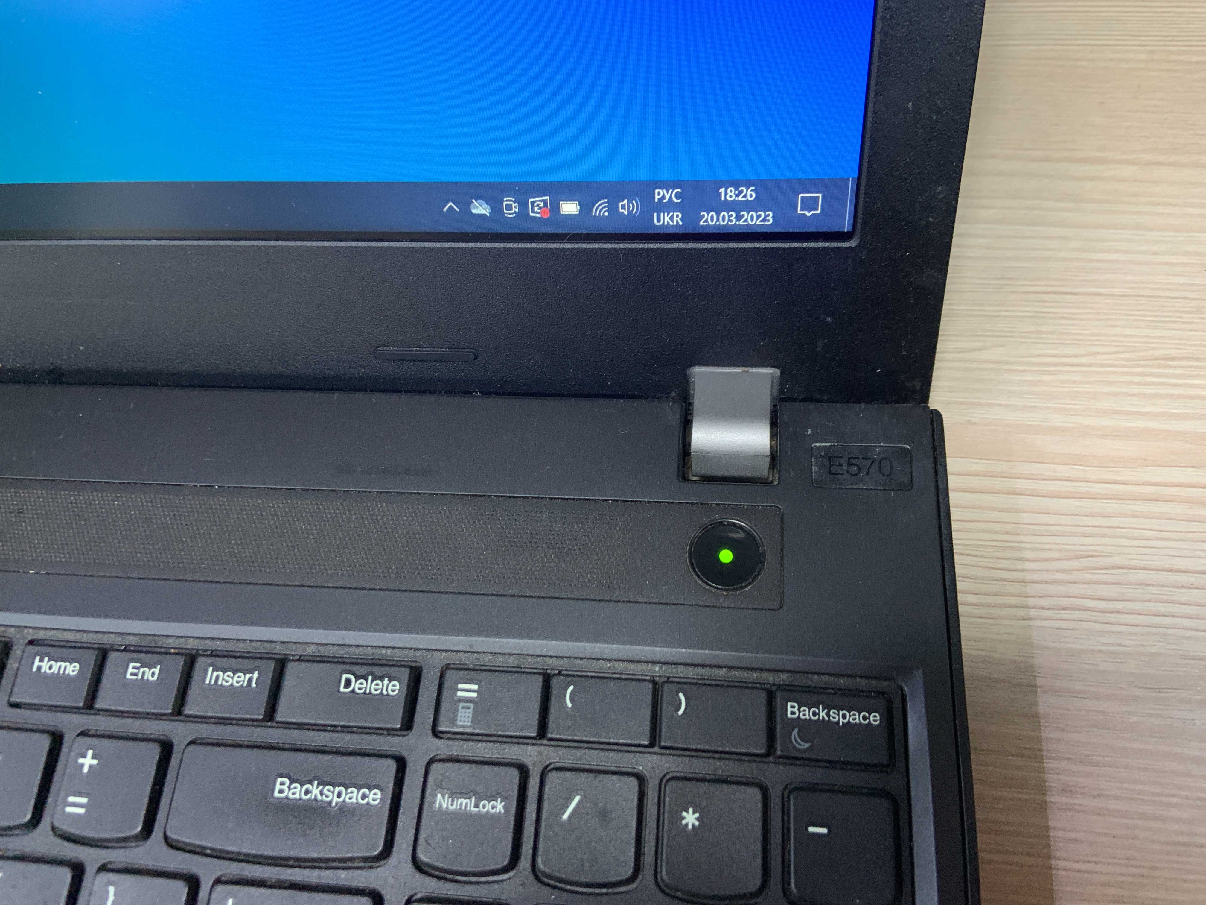 Lenovo ThinkPad E570 15,6 IPS/i5-6300/8GB/240SSD/Intel HD