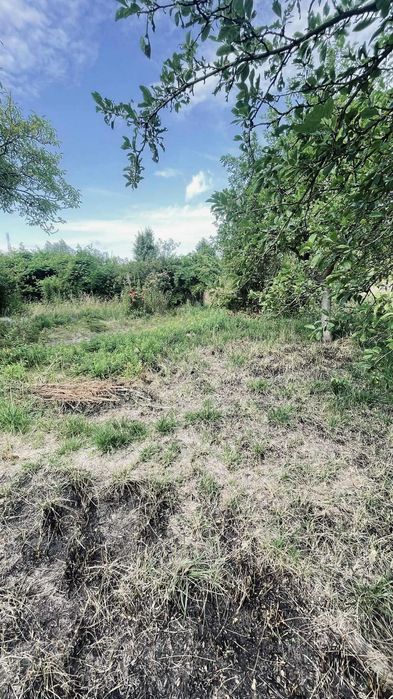 Działka ROD Wisienka ul. Klecińska centrum duża