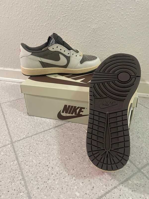 Jordan 1 Retro Low OG SP Travis Scott Reverse R.43