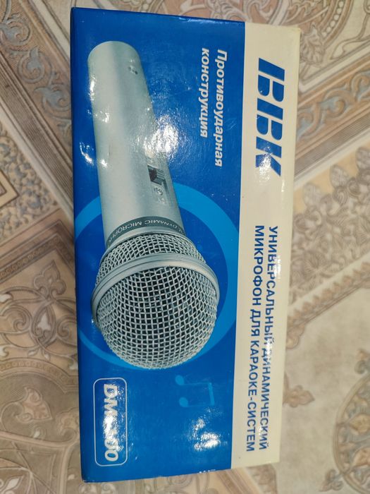 Микрофон студийный BBK "DM-100", DM-070"