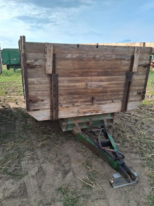 Przyczepy rolnicze 4-6ton drewniane ładne