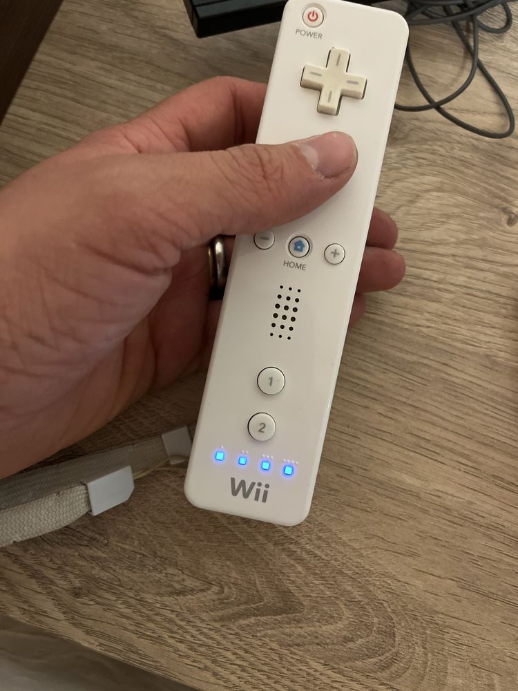 Wii desbloqueada com oferta de jogp origianal e pen