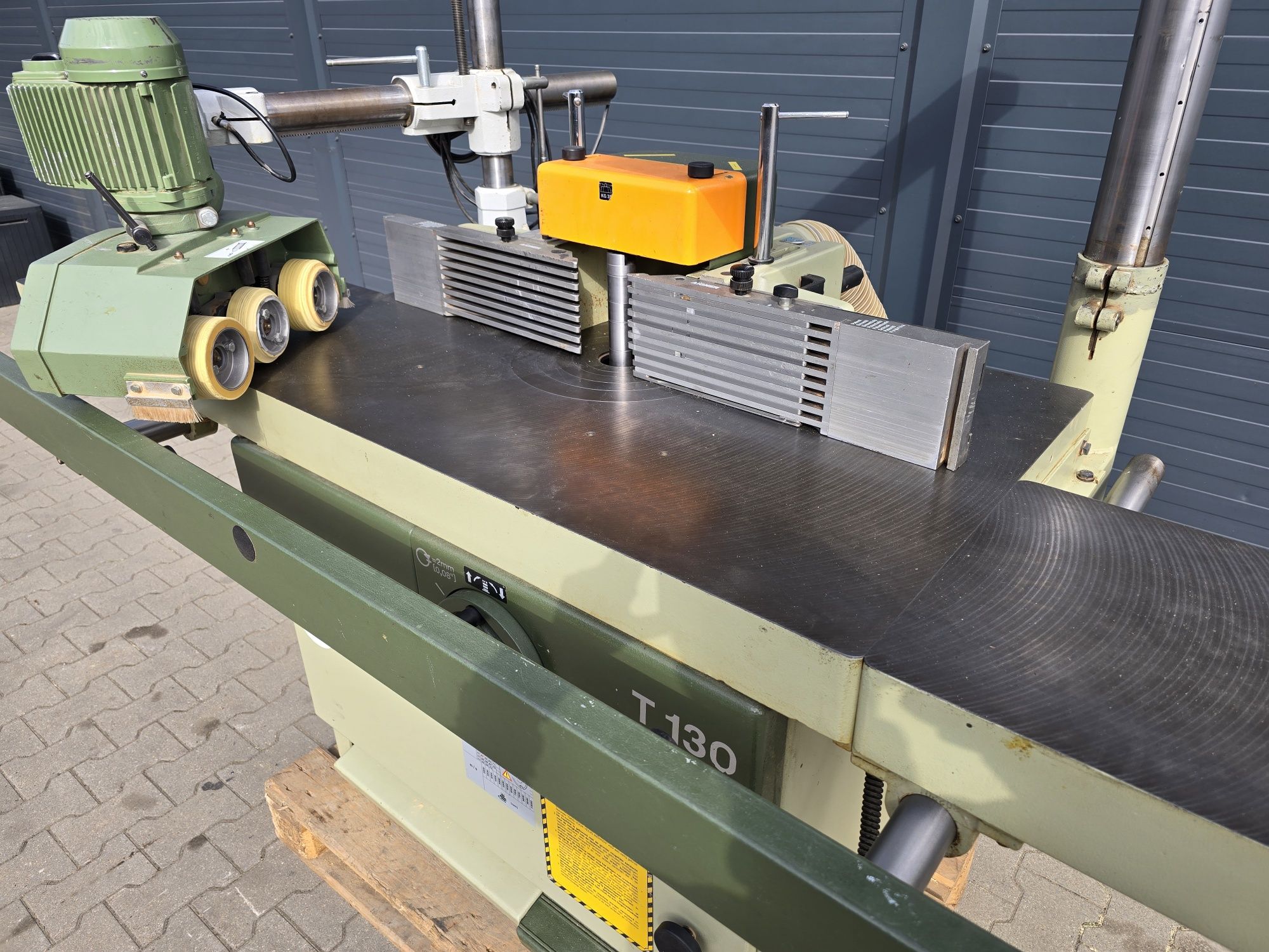 Frezarka dolnowrzecionowa SCM T130