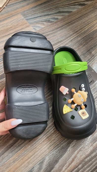 Крокси чорні 40-41