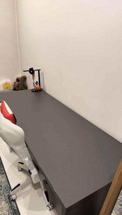 Zestaw mebli do pokoju młodzieżowego/gabinetu