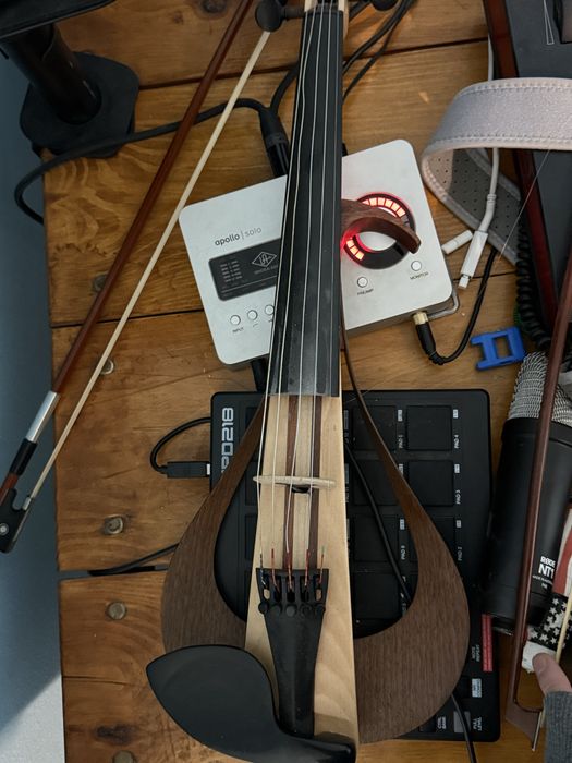 Електронна скрипка Yamaha Yev 105 NT