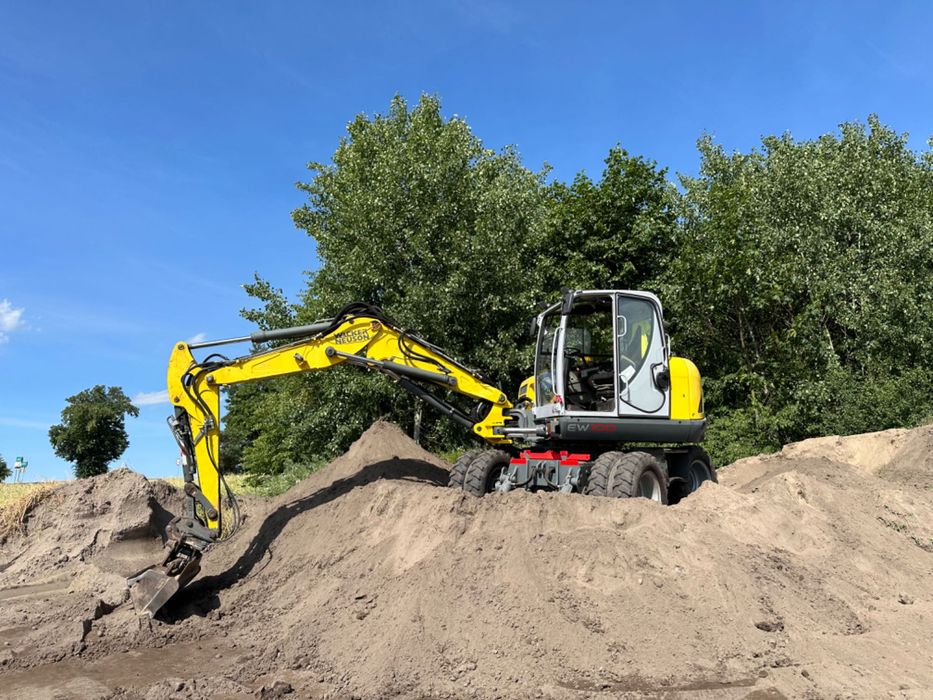 Usługi Koparką Obrotową  Wacker Neuson Ew100