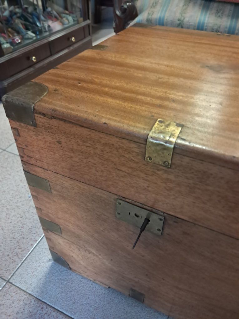 Vintage arca em canfora