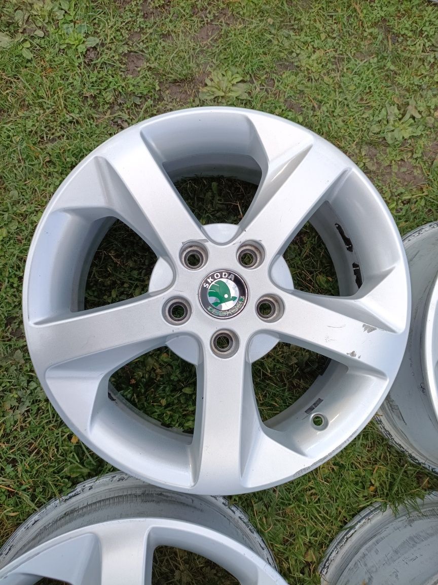 Felgi 5 x 112 16" et 50 Skoda