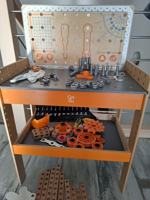 Stolik interaktywny warsztat hape drewniana zabawka