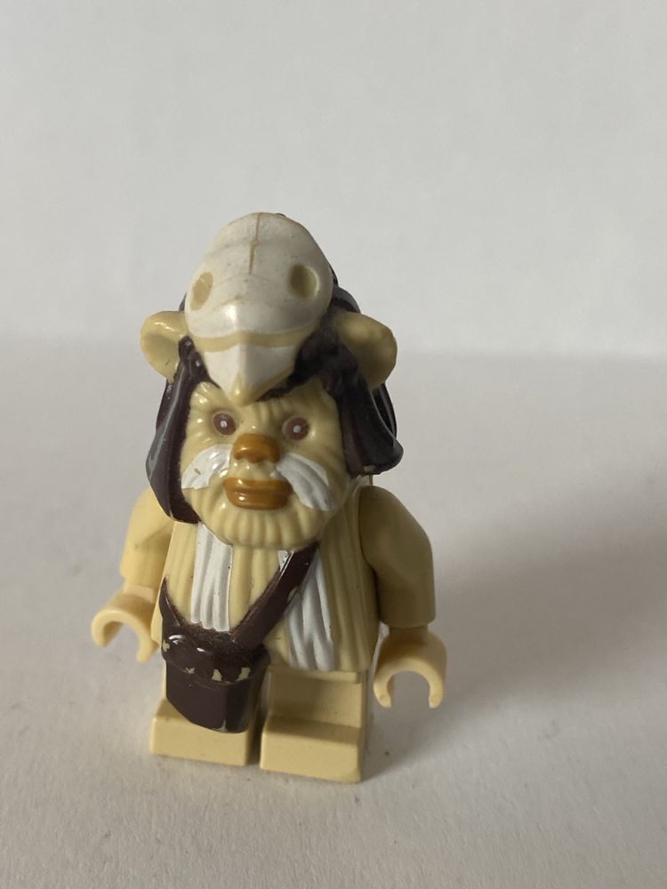 Lego star wars ewok logray