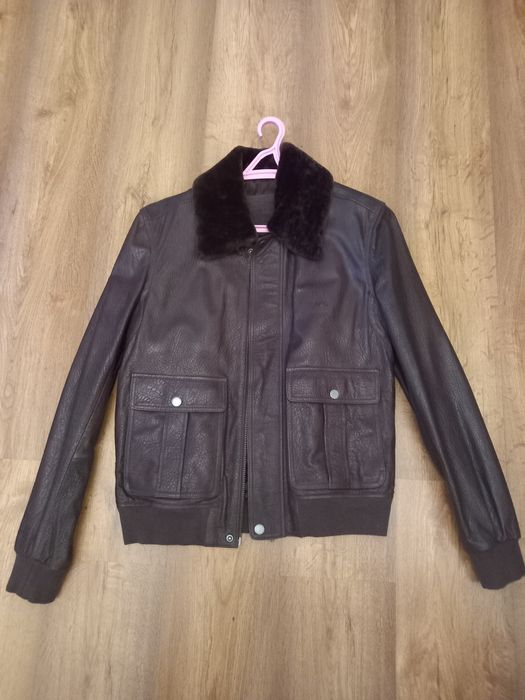 Нова кожана курта