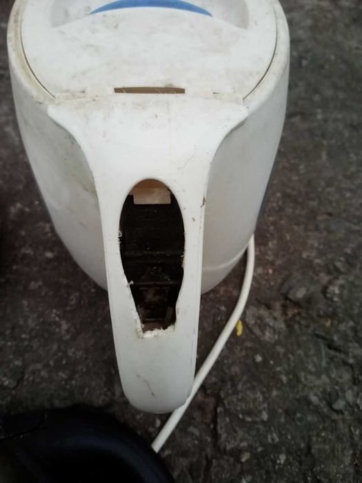 Электрические чайники, 2 шт. Для использования и в ремонт