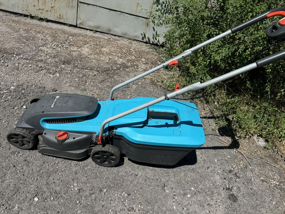 Газонокосилка Gardena