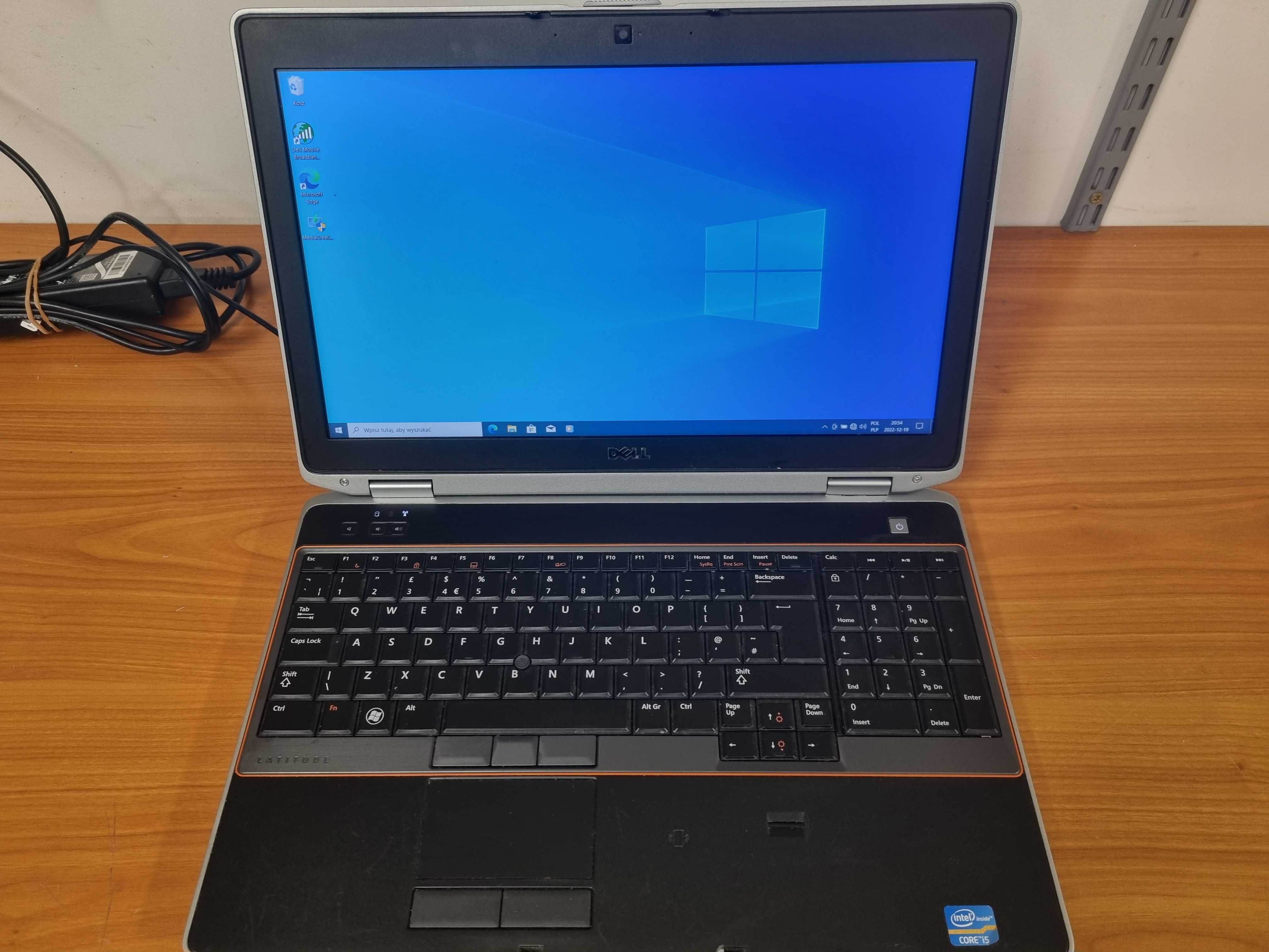 Laptop Dell Latitude E6520 Core i5 4 GB/120 SSD/DVD/15,6''/ FHD/Win 10