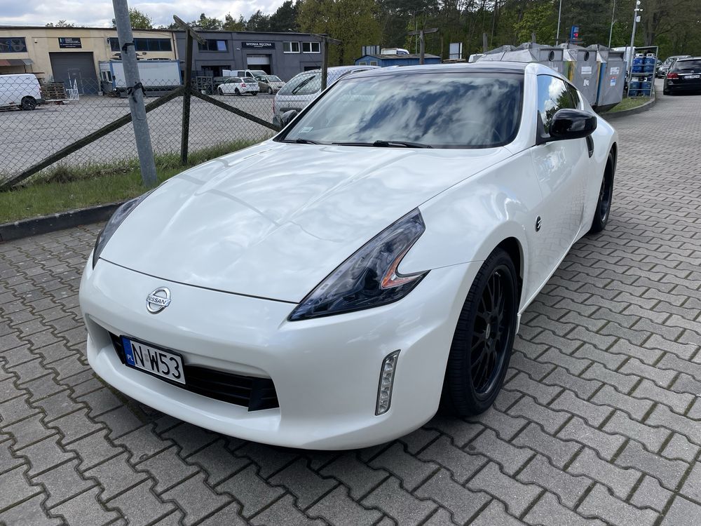 Nissan Z 370 . Bedwypadkowy. Jak nowy!