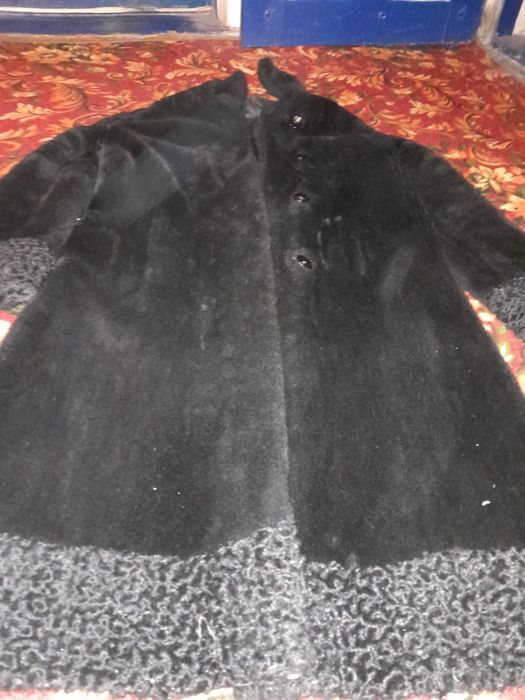 Шубка шуба нова тепла