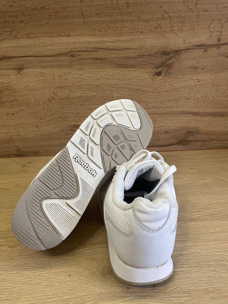 Кросівки Reebok classic 39р