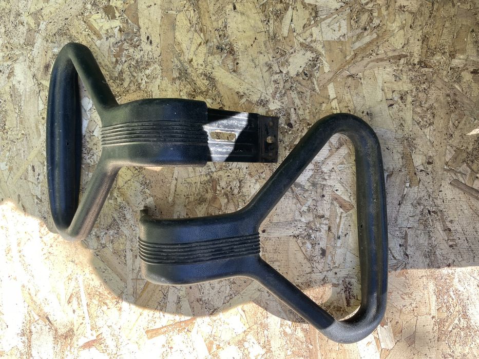 Підлокотники для офісного крісла