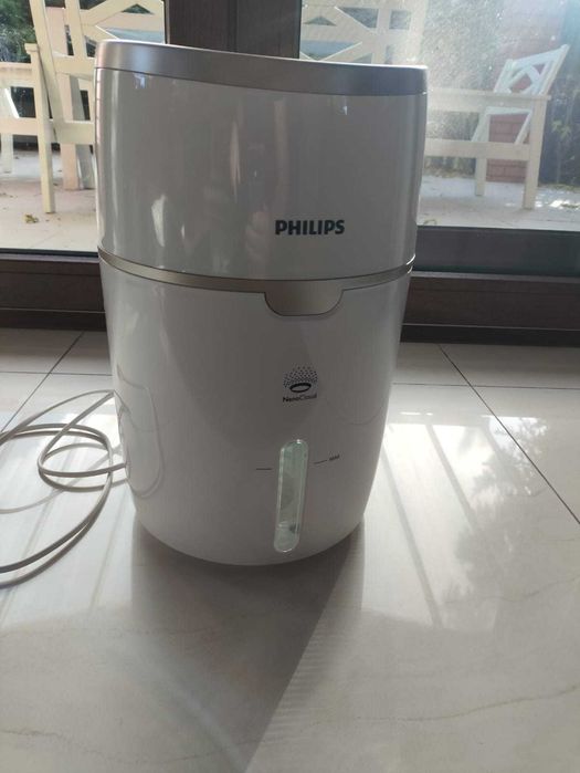 Nawilżacz powietrza Philips HU4816 zbiornik na wodę 4l, moc 19W, biały