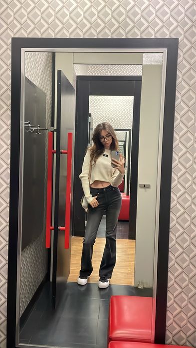 Сірі кльош джинси