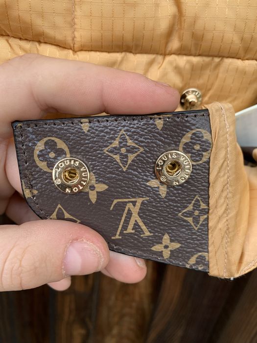 Жилетка Louis Vuitton Caramel Hooded Padded Vest- DMC