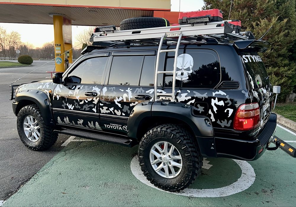 Toyota Land Cruiser 100 4.7 off-road