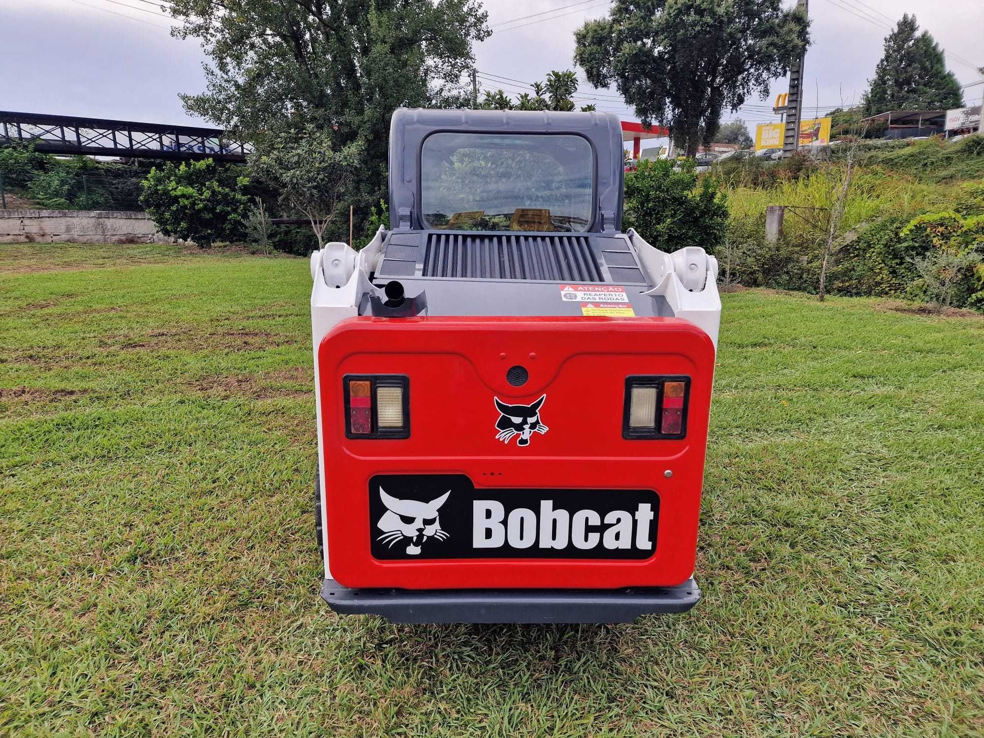 Mini Pá Bobcat S450