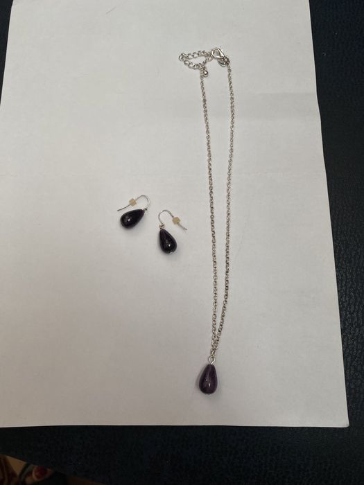 Продам нові наручні годинники  АVON і біжутерію