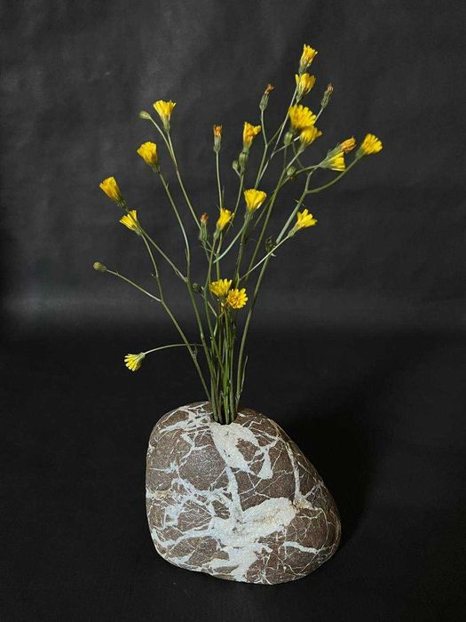 Стильний декор з натурального каміння. Ваза, підсвічник, підставка