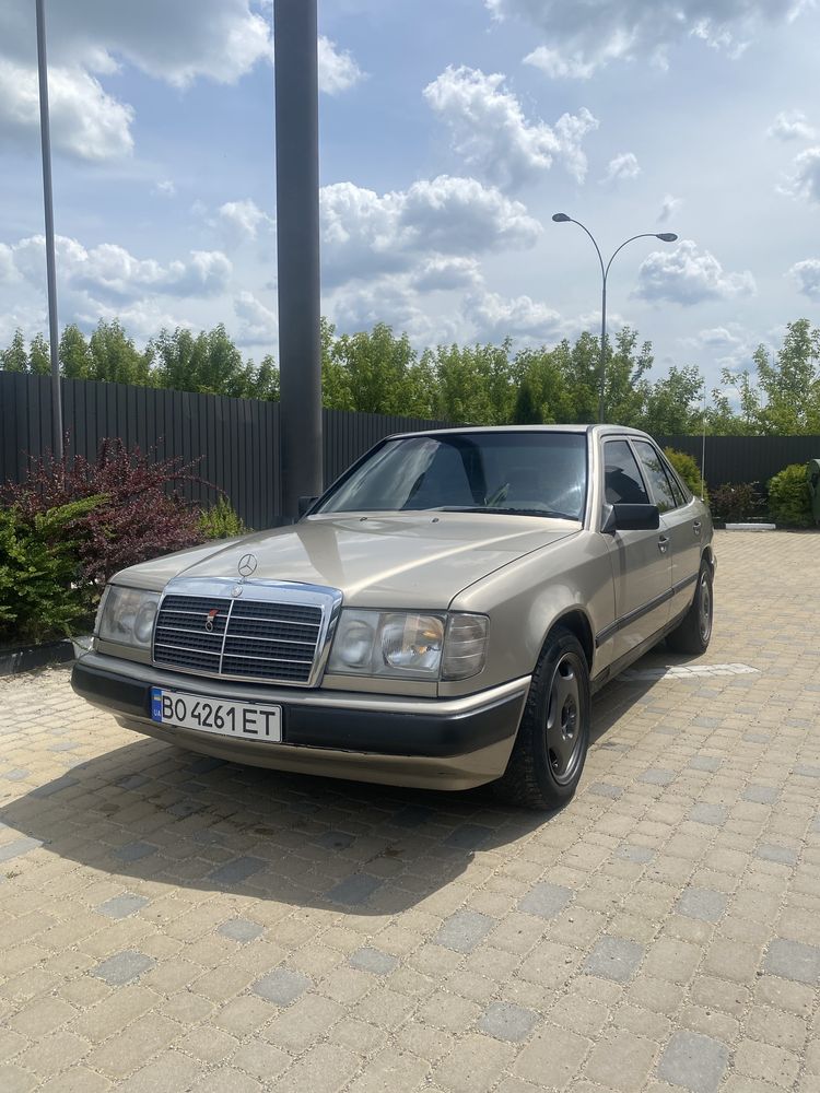 Mercedes benz w124 250d