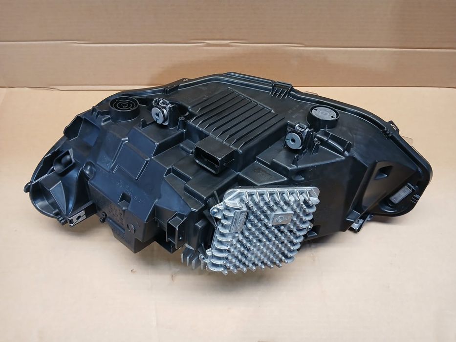 Lampa przód przednia reflektor BMW 4 F32 F33 F36  7498914-02 oryginał