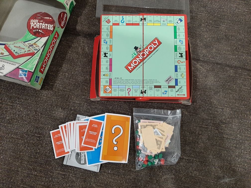 Mini MONOPOLY portátil