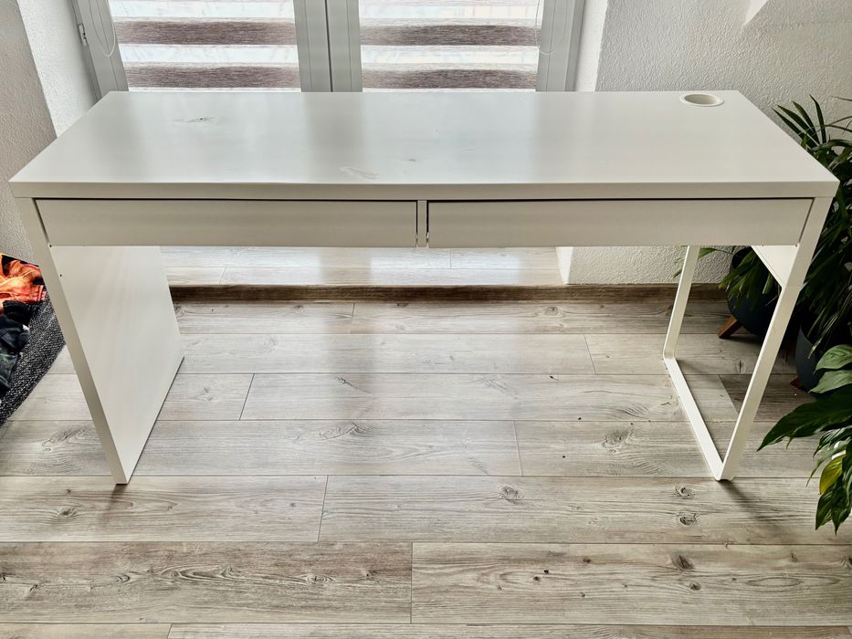 biurko białe ikea