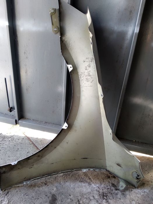 Продам крыло Шкода А 7