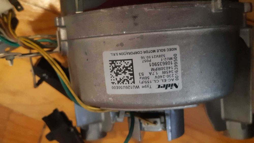 Silnik pralki NIDEC WU126U50E00 wyjęty z Electrolux EWT1262TDW