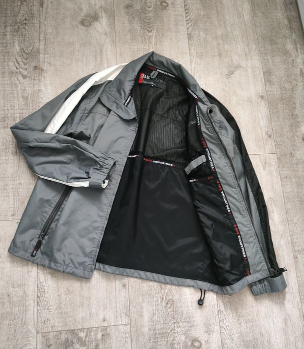 Duża męska kurtka przeciwdeszczowa 48 M GSUS