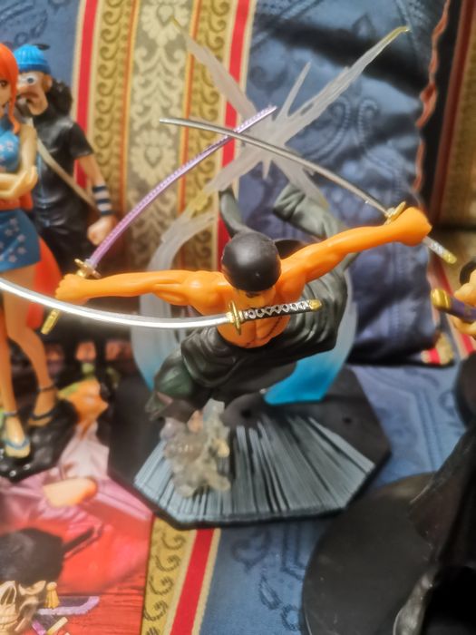 Figuras Anime série One Piece com cerca de 15 a 17cm como novas