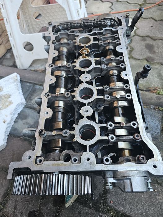 Audi a4 b6/b7 głowica 2.0 Alt posiadam też  przepustnice 2.0alt