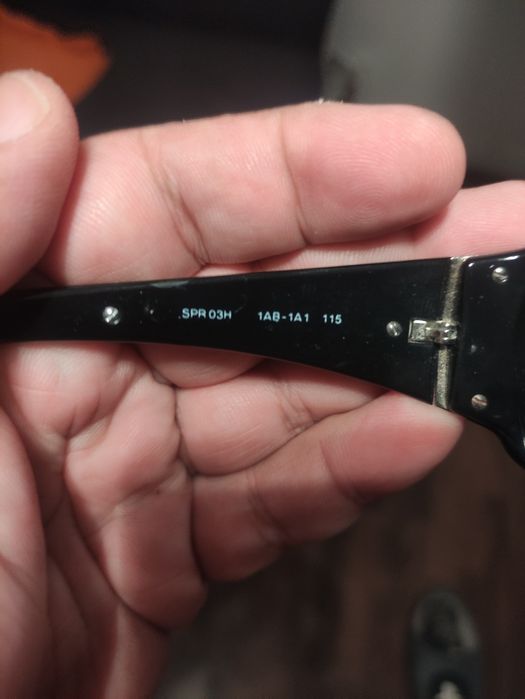 Vendo óculos escuros Prada