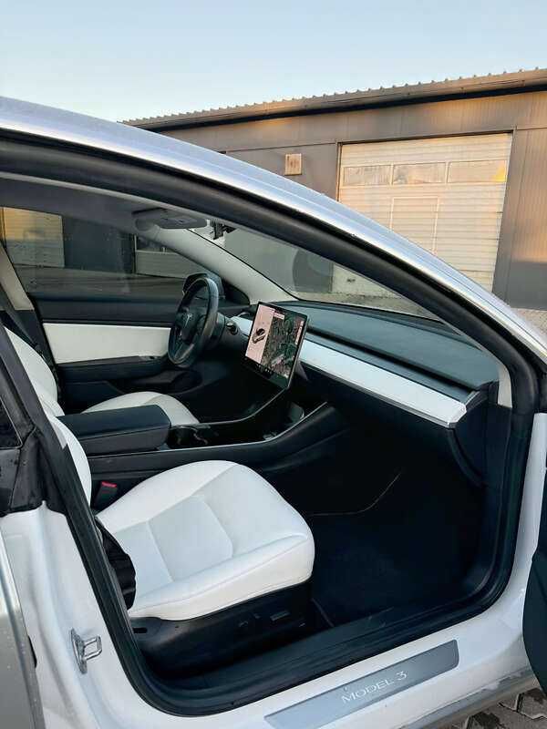 Tesla Model 3 2019 Long Range 75D Dual Motor