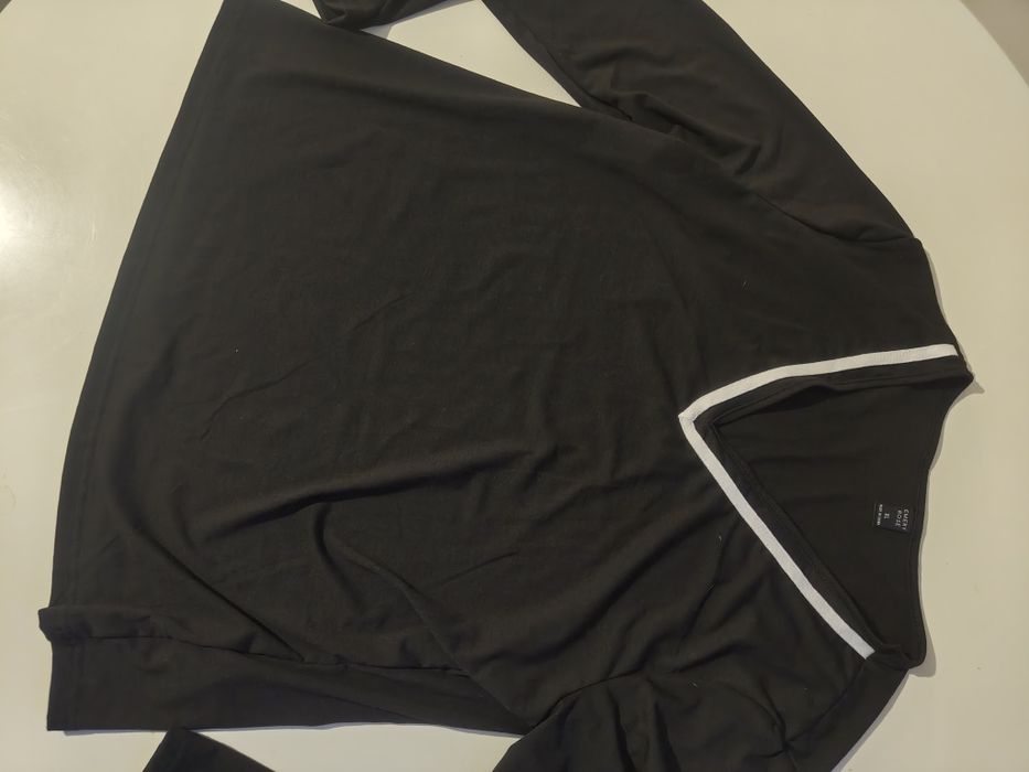 Koszulka czarna z długim rękawem