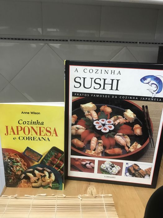 Louça japonesa 26 peças + 2 livros + acessórios