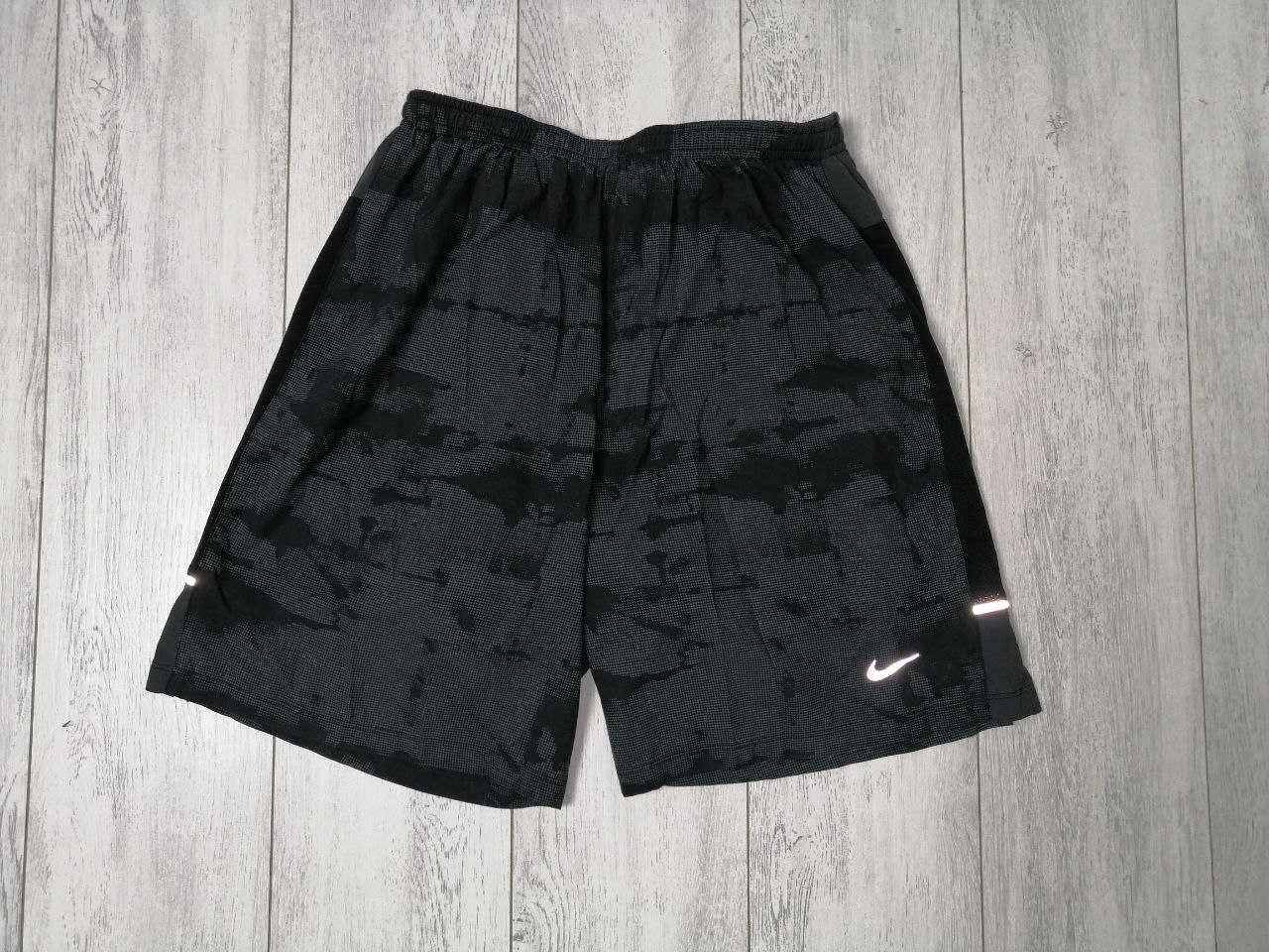 Шорти для бігу Nike Dri-Fit Розмір S