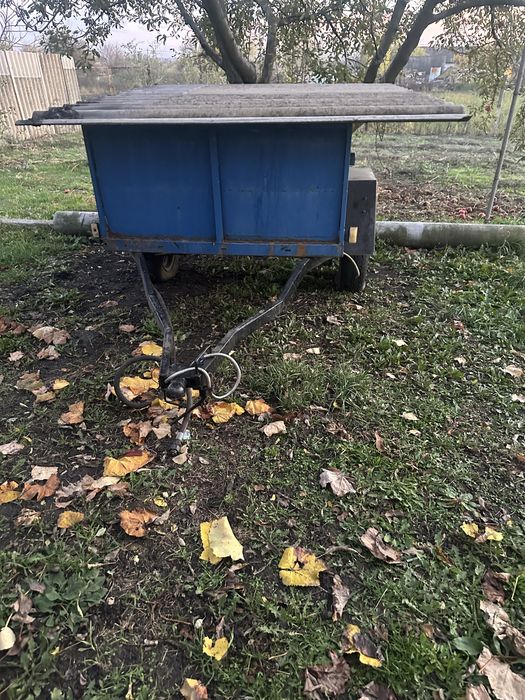 Продам трактор ХТЗ т012 с прицепом