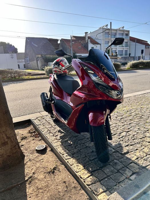 Pcx 2022 com apenas 13.000 km