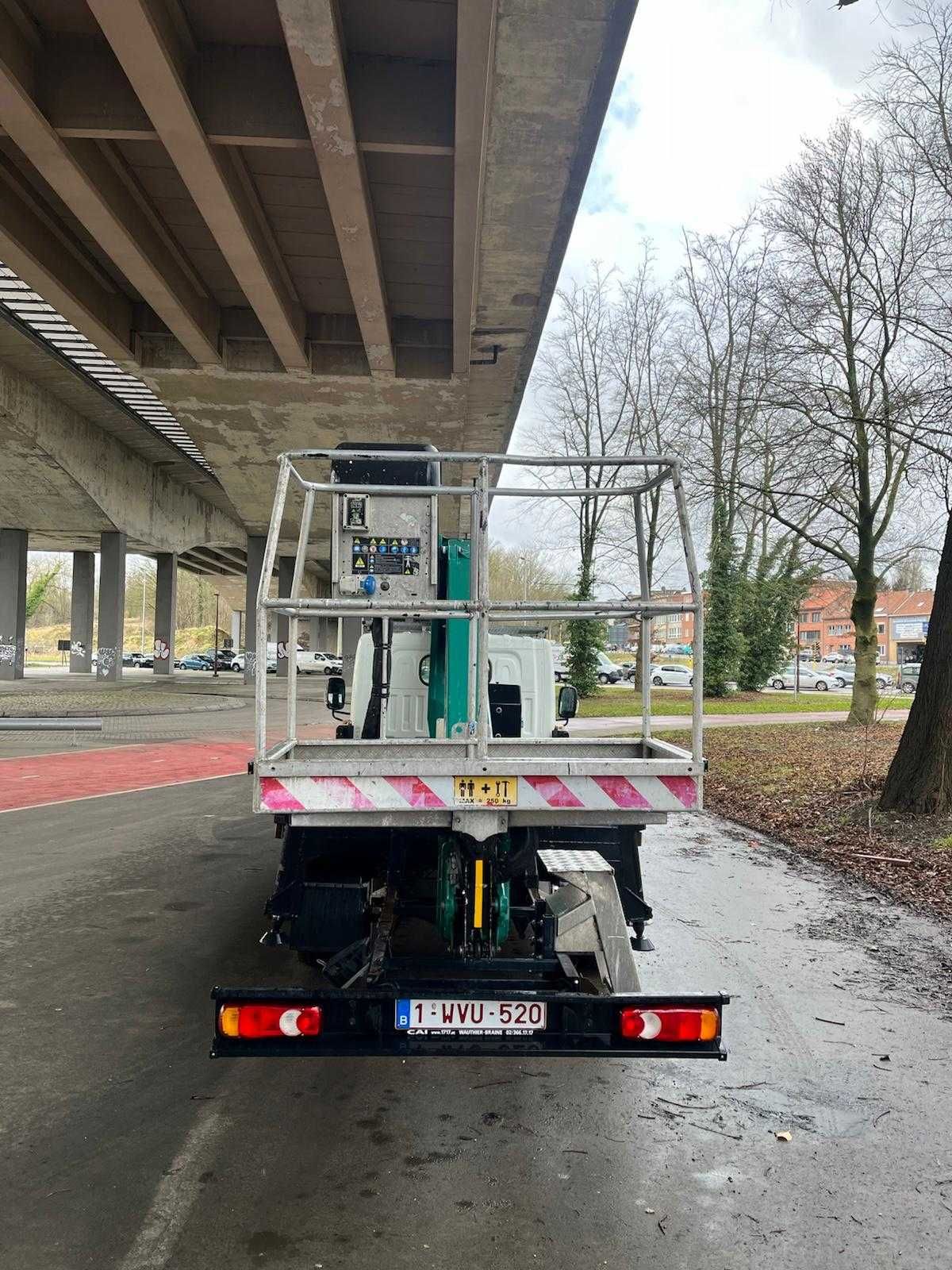 Nissan Cabstar  Podnosnik Koszowy ISOLI PT 200  Zwyzka ,Multitel ,GSR,