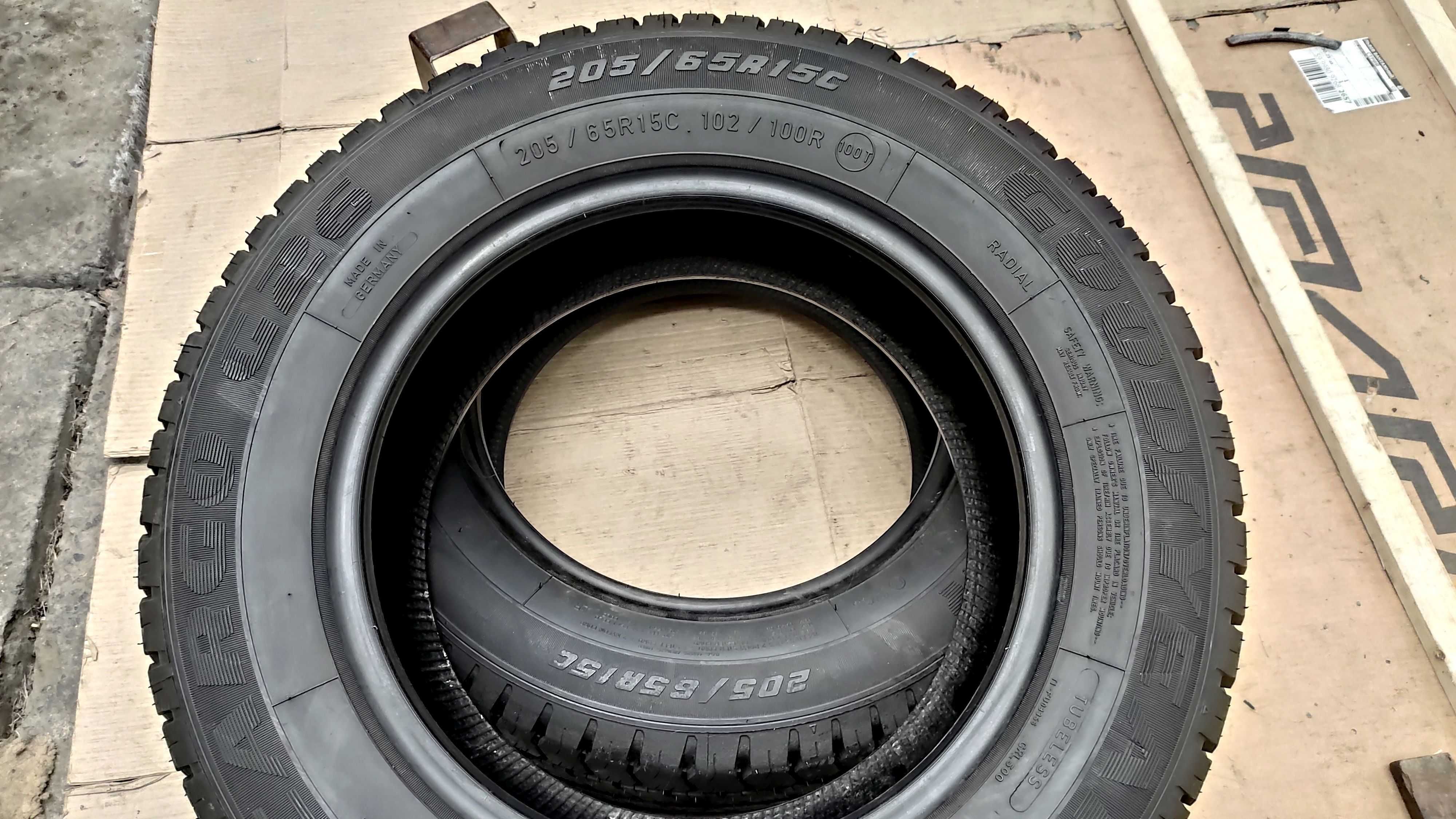 Шини 205/65R15C. Goodyear G-26. 99% (замінник на 195/70R15с) с